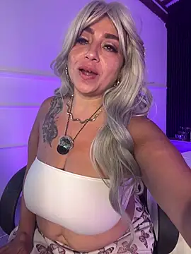 mrsfoucher - MrsFoucher's free webcam