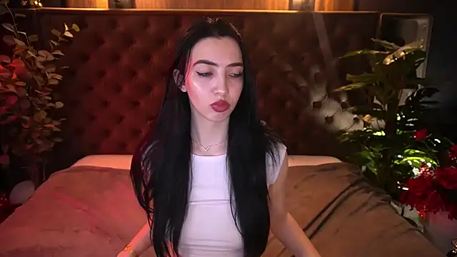 wildkittenx_ - WildKittenX_'s free webcam