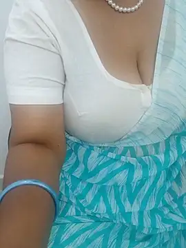 tamil_aishu09 (F milf) - Ass show