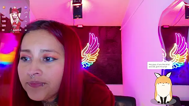 meghan_nill (F milf) - spank ass   x 10 + foam