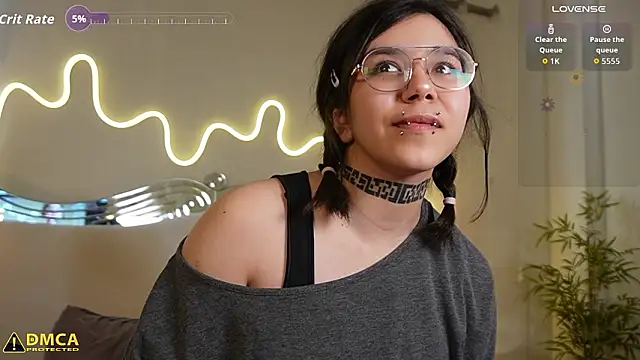 triss_moon - Triss_Moon's free webcam - UK Sex Cams