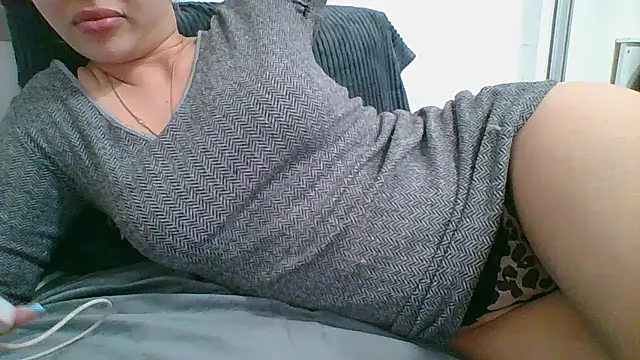 emma_99 - Emma_99's free webcam - UK Sex Cams