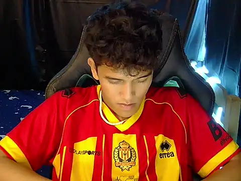 hugekenbigcock (M twink) - cum with me