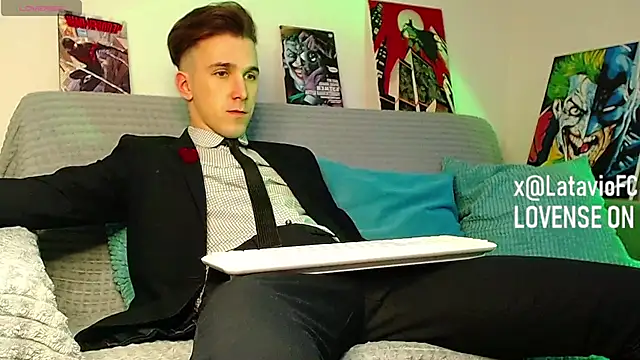 midnighter_ - Midnighter_'s free webcam - UK Sex Cams