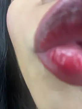 CLAIRE_EMPIRE webcam