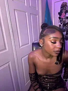 MidnightChanel webcam