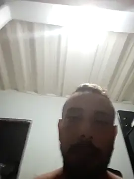 Thiago_Summers live sex cam