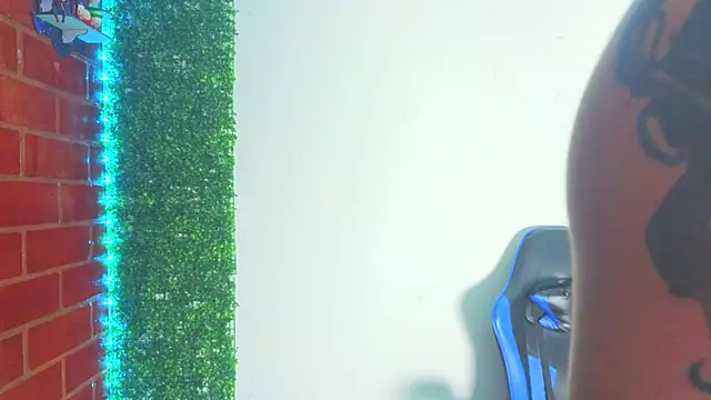 Demitryo live sex cam