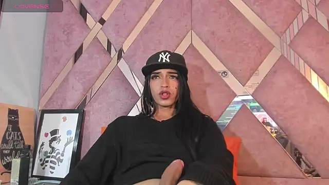 MeghanQueen__ Live Webcam on Stripchat