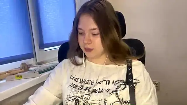 tomikopfau - TomikoPfau's free webcam - UK Sex Cams