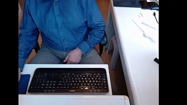 dutchpornking live sex cam