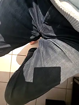 lorent6969 (M mature) - #bisexuals #dirty-talk #flashing #foot-fetish #french #hd #mature #medium #mobile #office #pov #recordable-publics #sexting #small-audience #swiss #white