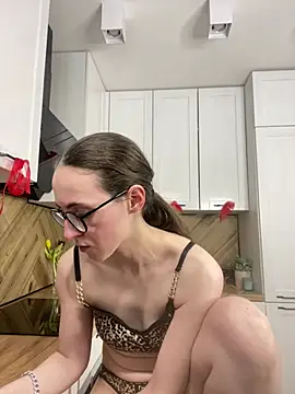 martiniiselenna - MartiniiSelenna's free webcam - UK Sex Cams