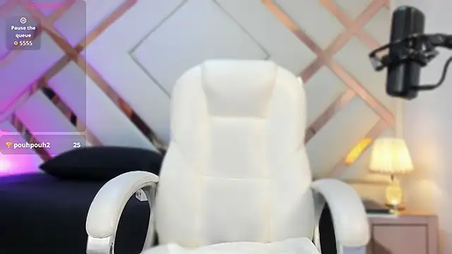 Noa_butterfly_ webcam stripchat model stream image