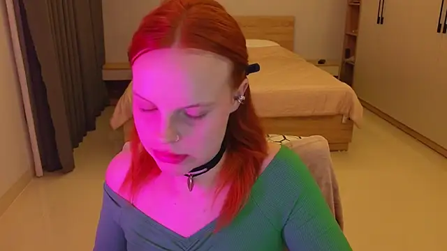 mollybossy webcam stripchat model stream image