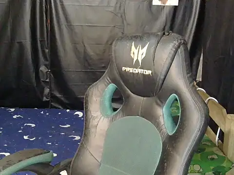 hugekenbigcock live sex cam