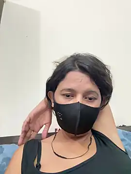 Webcam Model (raavigirl)  is live.Free join now!