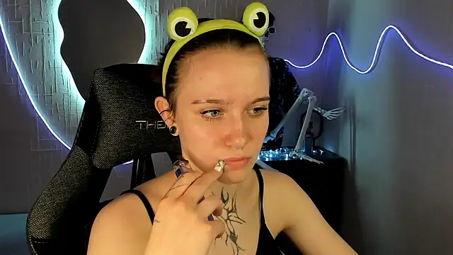 Elastikisss live sex cam