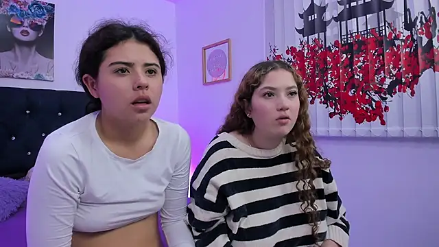 valeria_and_zoe - Valeria_and_zoe's free webcam - UK Sex Cams