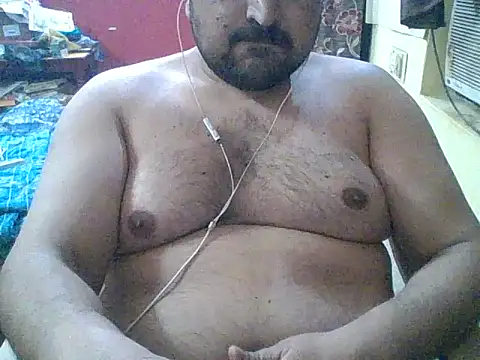 Aryan_Milf_Lover live sex cam