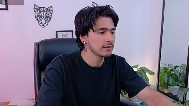 elian_savoy (M young) - make me cum daddy  🥵🥵