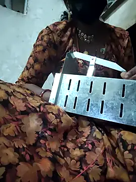 Webcam Model (aunty_sumy)  is live.Free join now!