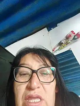 clarita_01 - Clarita_01's free webcam - UK Sex Cams