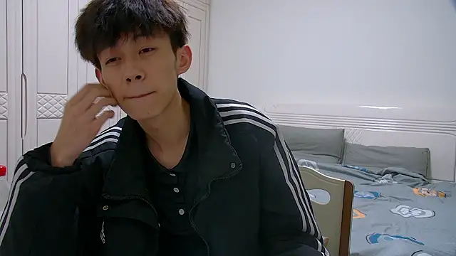 paofu-001 (M young) - 甩一甩泡芙的硬屌