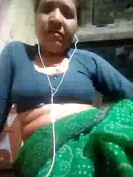 loomaraj - Loomaraj's free webcam - UK Sex Cams