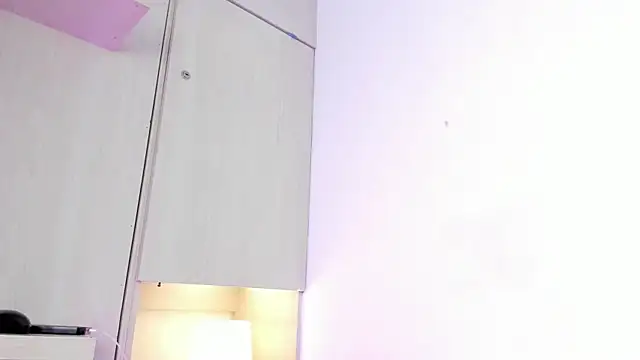 stefannyevans_ - Stefannyevans_'s free webcam - UK Sex Cams