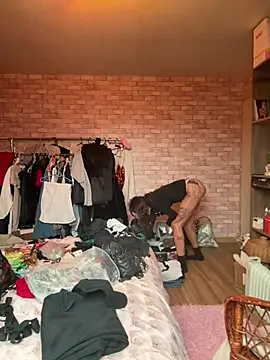 Amani_thewolf webcam