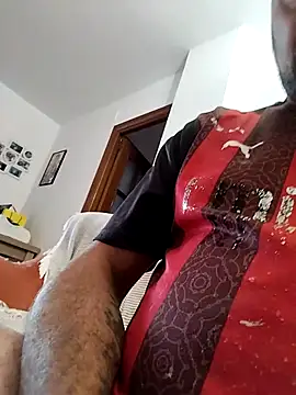 juandi21cm (Ask my age) - Corrida-cum-milk