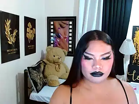 TSbrianaHugeCock webcam