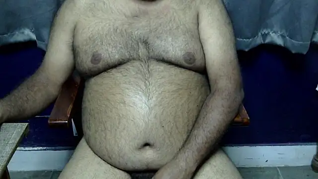 hairysubcub_70 (Ask my age) - Welcome To Daddy's Room. Make Daddy Cum.