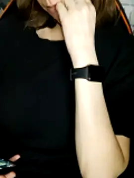 aashikalaa - Aashikalaa's free webcam - UK Sex Cams