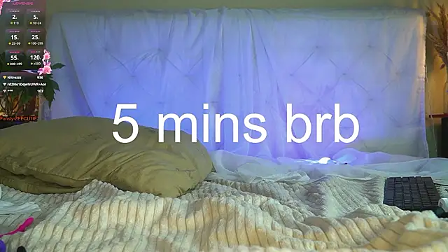 zeecutie (F teen) - ASS PLUG in my TIGHT ass🔌