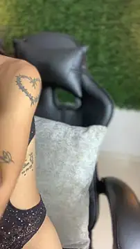 imvalentinahotxxx - ImValentinaHotXXX's free webcam - UK Sex Cams