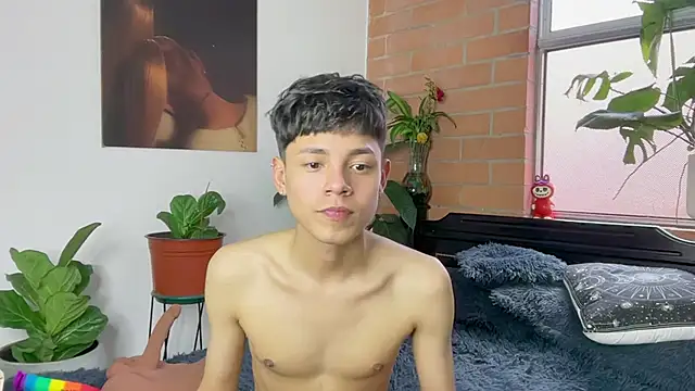 andy_belier23 (M twink) - masturbation one hour