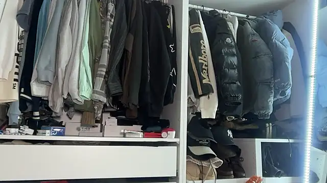 KayleeBella Live Webcam on Stripchat