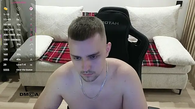 larstar01 - Larstar01's free webcam - UK Sex Cams