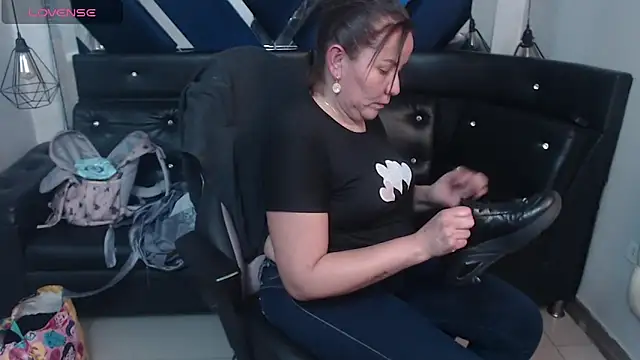 maissa-luvv - Maissa-luvv's free webcam - UK Sex Cams