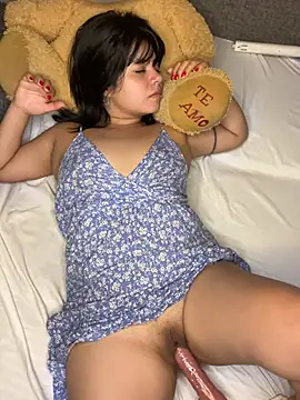 ZafiroKlein live sex cam