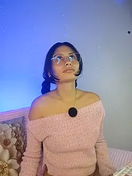 nayecloud - NayeCloud's free webcam - UK Sex Cams