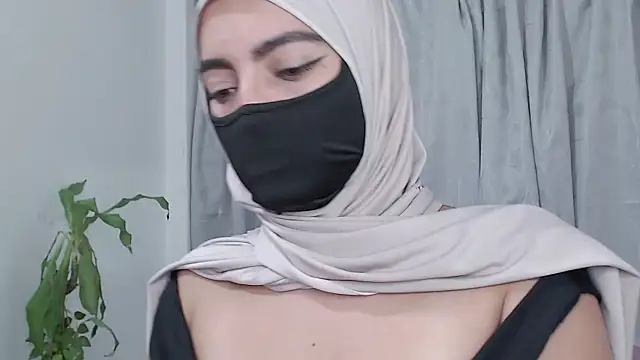 Webcam Model (jade_nassar)  is live.Free join now!