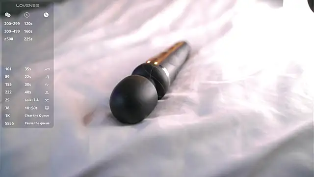 miss_miracle (F teen) - spanks my bouncy tits x10