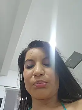 pretty_julieta (F young) - Riding a HARD DICK 🍆 Cowgir Style 🤠