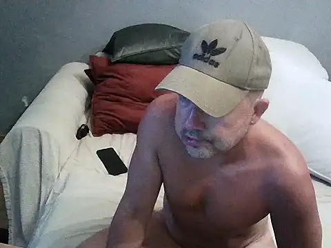 gaybud (Ask my age) - Kuras