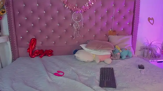 jade_rey_ - Jade_rey_'s free webcam - UK Sex Cams