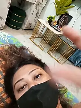 Cute-mona live sex cam