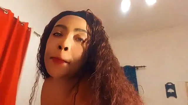 GiantBootyMilf live sex cam